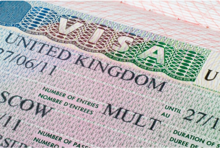 Britaniya səfirliyi Gürcüstan vətəndaşlarına viza verilməsini dayandırıb