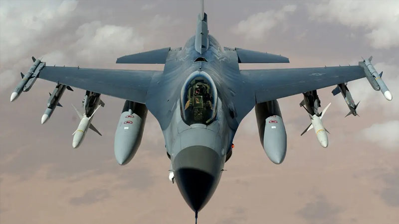 Yevlaş: İlk F-16-lar Pasxa bayramından sonra Ukraynada peyda ola bilər
