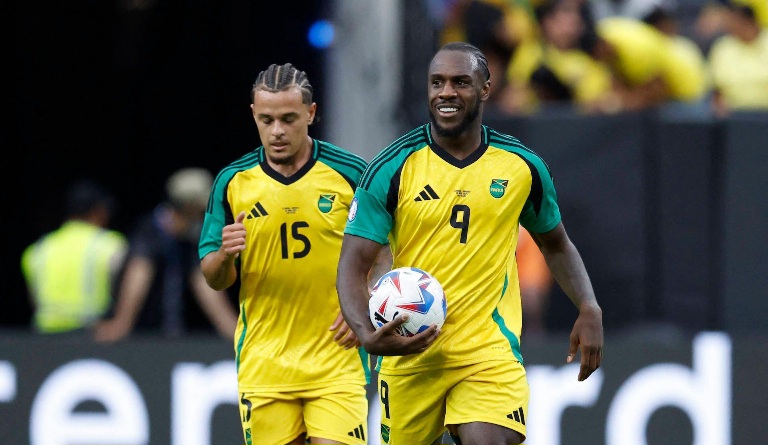 Millinin üzvləri pasportlarını itirdilər -Oyuna çıxa bilməyəcəklər