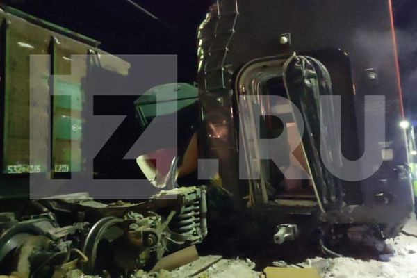 Rusiyada qatar relsdən çıxıb - ölən var