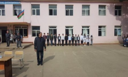 Mehdiabaddakı 1 saylı orta məktəbdə 