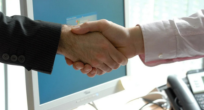 İşsizlik sığortası nədir? İşsizlikdən sığorta ödənişi kimlərə ödənir? - Hüquqşünasdan açıqlama