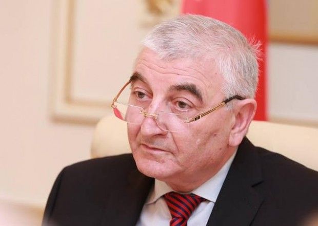 Məzahir Pənahovdan XƏBƏRDARLIQ