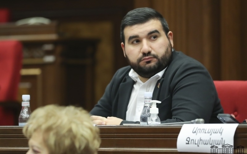 “Biz Gümrüdəki vəziyyətdən çox narahatıq” - Aleksanyan