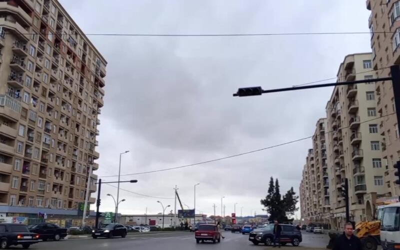 Bu yolda işıqfor işləmir - Təhlükəli vəziyyət / VİDEO