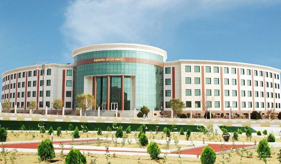 “Onlara sual verən yoxdur ki, sən bu maaşla necə dəbdəbəli həyat yaşayırsan?!” – Tibb işçilərindən rəsmi qurumlara MÜRACİƏT