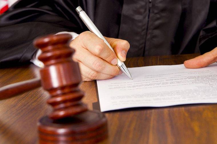 6 milyonluq məhkəmə qalmaqlının ŞOK DETALLARI – Bakı sakini qızının “oyuna salındığını” və günahsız olaraq həbs edildiyini bildirir / FOTOLAR