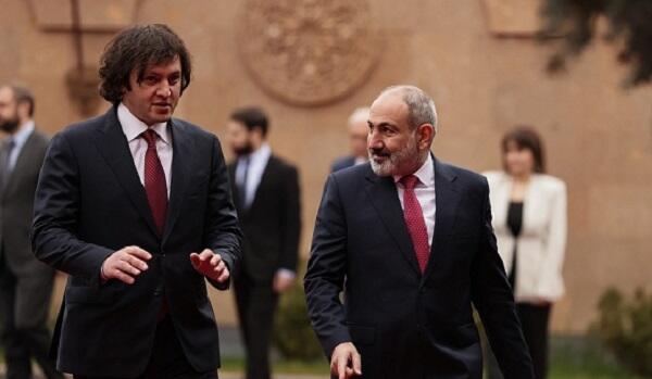 İrəvan Tiflisdən fərqli yol tutub: Bakı nə deyirsə… - Köçəryan