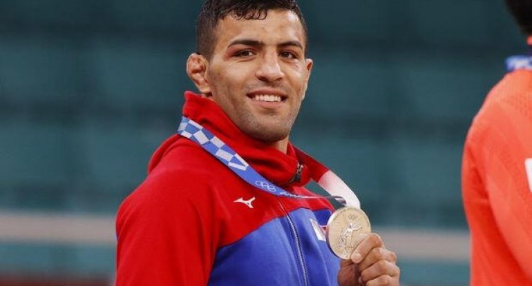 İrandan olan cüdoçu Olimpiadada qazandığı medalı İsrailə həsr etdi