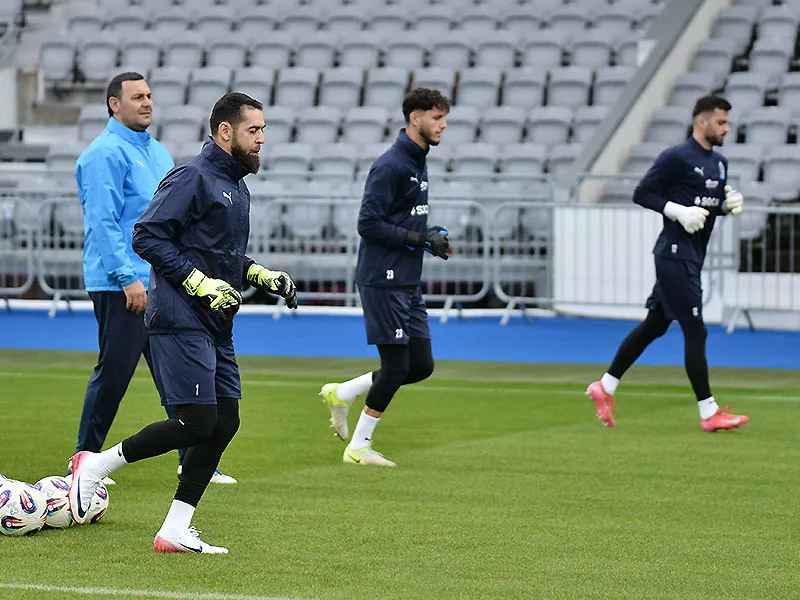 Fransaya qarşı oyun öncəsi Azərbaycan milli komandasında ayrılıq