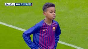 Lamin Yamalın 12 yaşında göstərdiyi futbol şousu - VİDEO