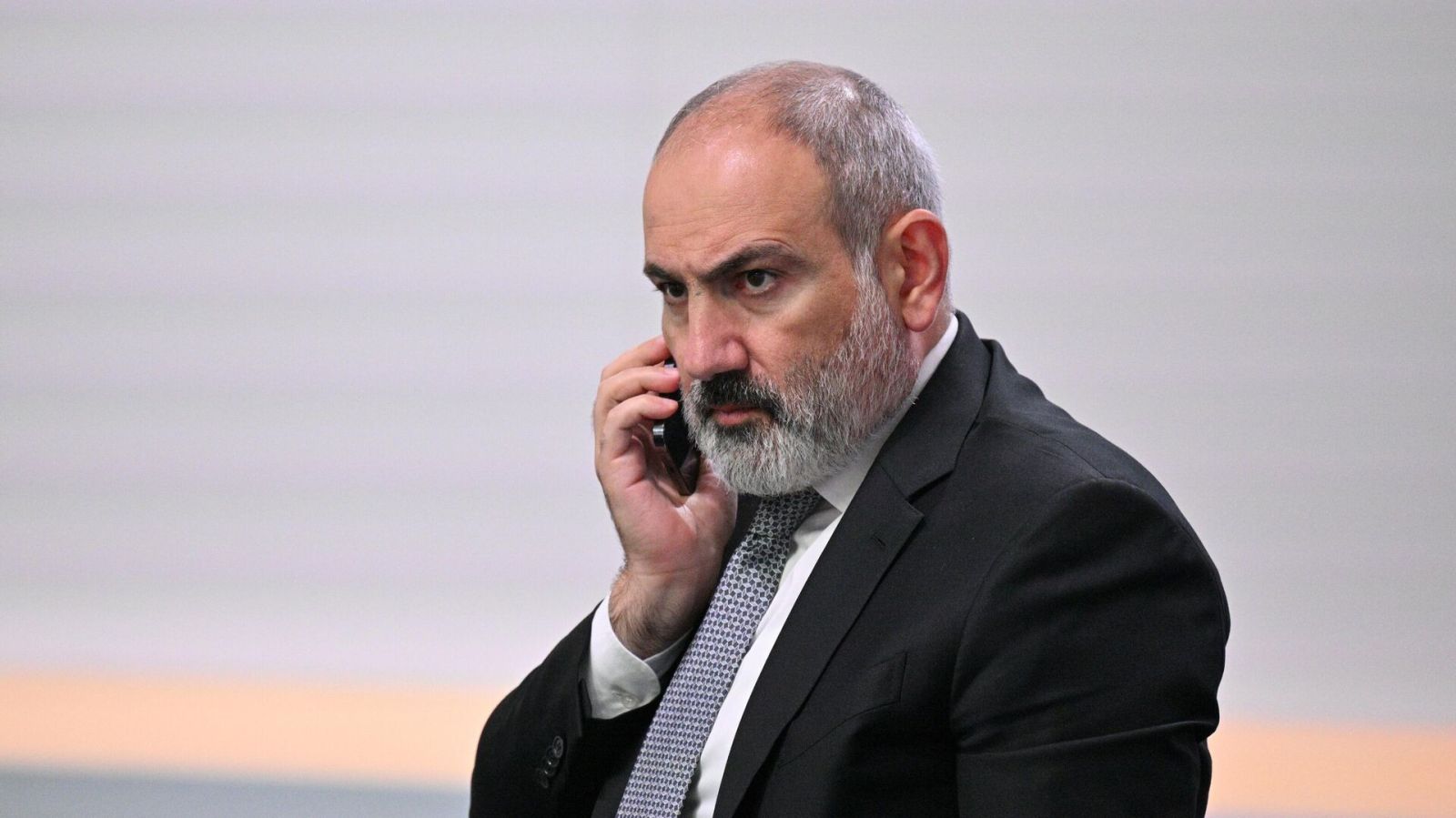 Paşinyan Zəngəzur dəhlizinə 