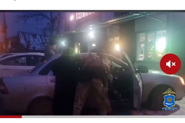 Qadın vəkil adı altında 18 nəfəri aldadaraq 8 milyonla yoxa çıxıb. / VİDEO