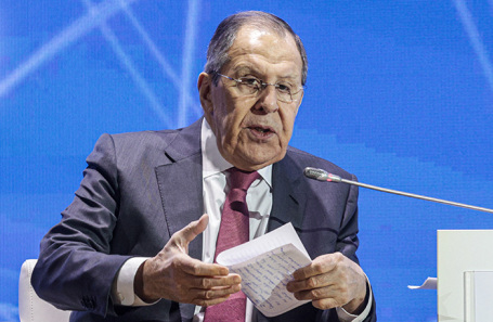 Lavrov Avropaya od püskürdü: “Tarixi dərsləri pis əzbərləmisiniz, uşaqlar!”