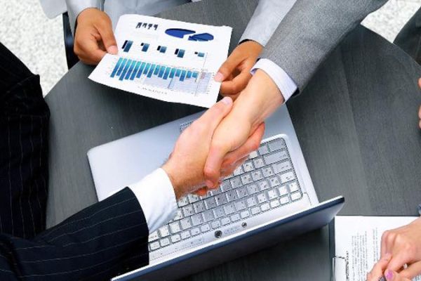 10 manatlıq şirkət Dövlət Komitəsinin 100 minlik tenderini uddu