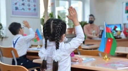 Yeni tədris ili ilə bağlı DƏYİŞİKLİK GÖZLƏNİLİR - Bu il məktəblər sentyabrın 20-i başlayacaq?