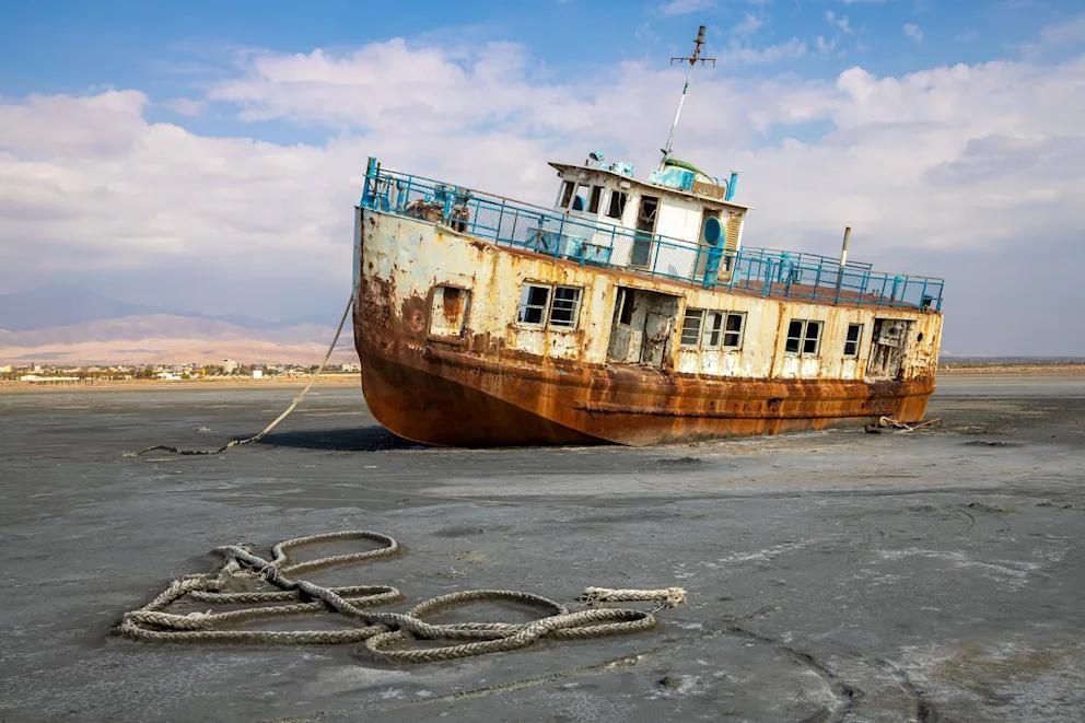 Urmiya gölü tamamilə qurudu