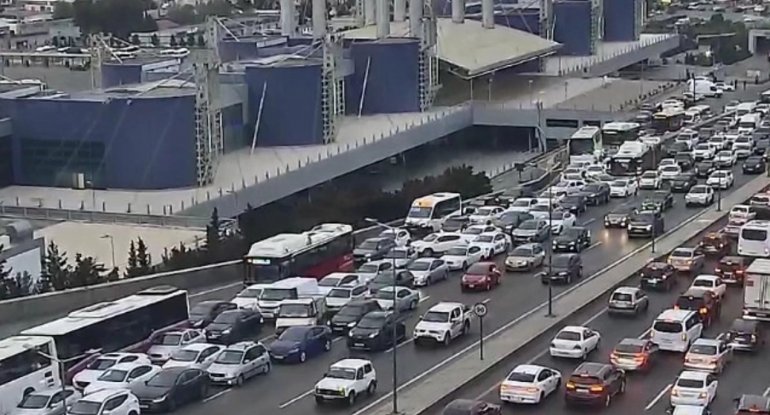 Paytaxtda 20 istiqamətdə tıxac var - Siyahı