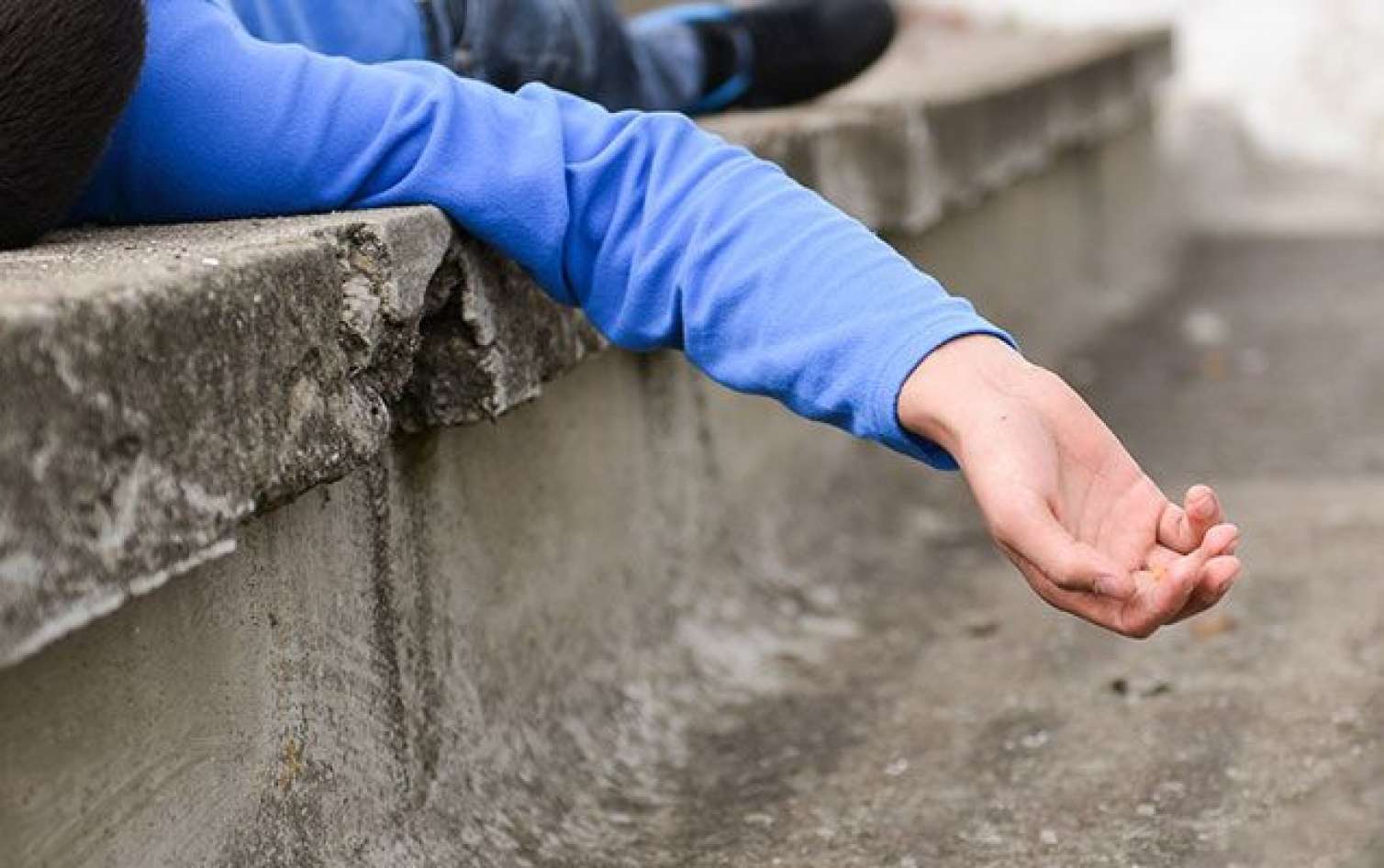 Amansızlıqla döyülən rusiyalı futbolçu öldü