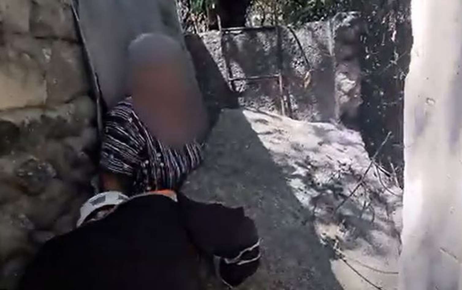 Lənkəranda qadın betonun altında qaldı - VİDEO