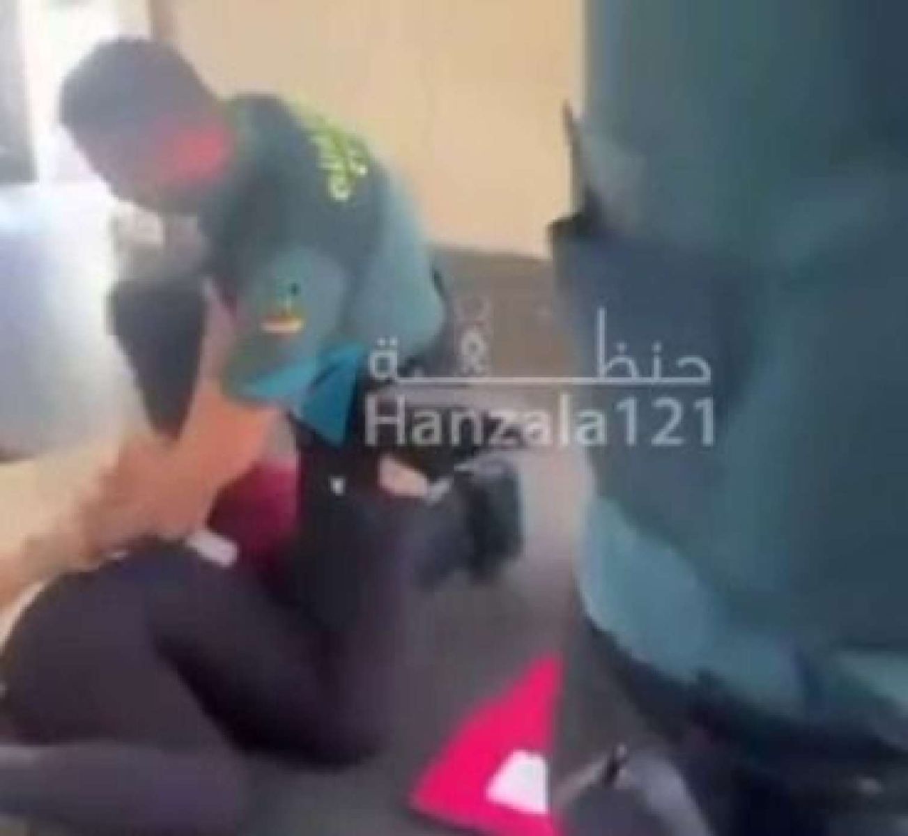 Avropada 53 yəhudi sərnişin təyyarədən çıxarıldı - ŞOK SƏBƏB