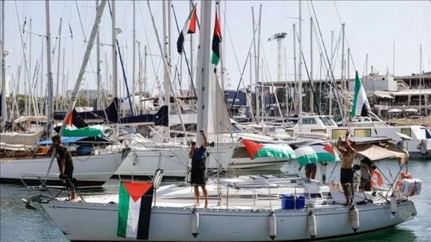 İsrail Sumud Flotilyasında türkiyəli deputatları da saxlayıb...