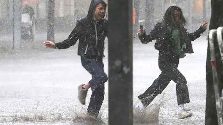 Rayonlarda leysan yağacaq, şimşək çaxacaq - XƏBƏRDARLIQ