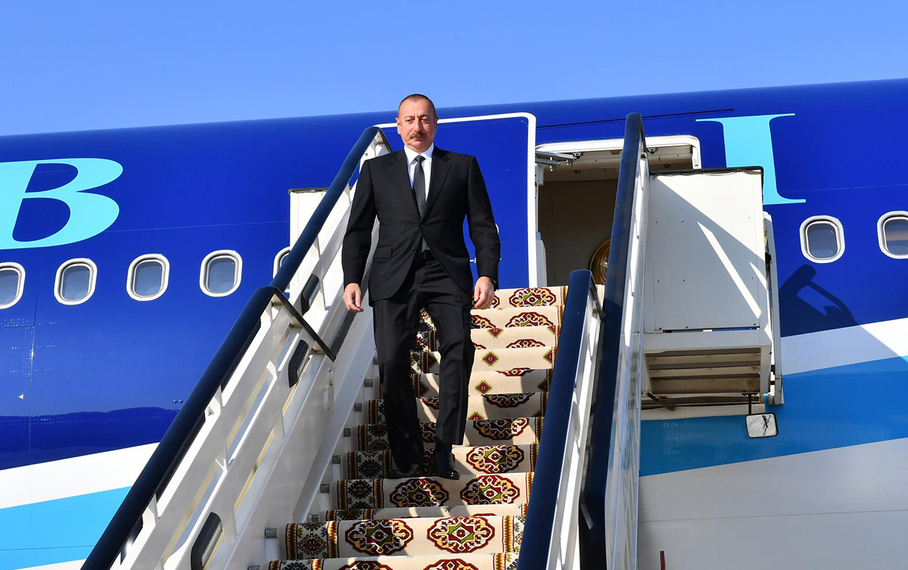 İlham Əliyev Özbəkistanda səfərdədir