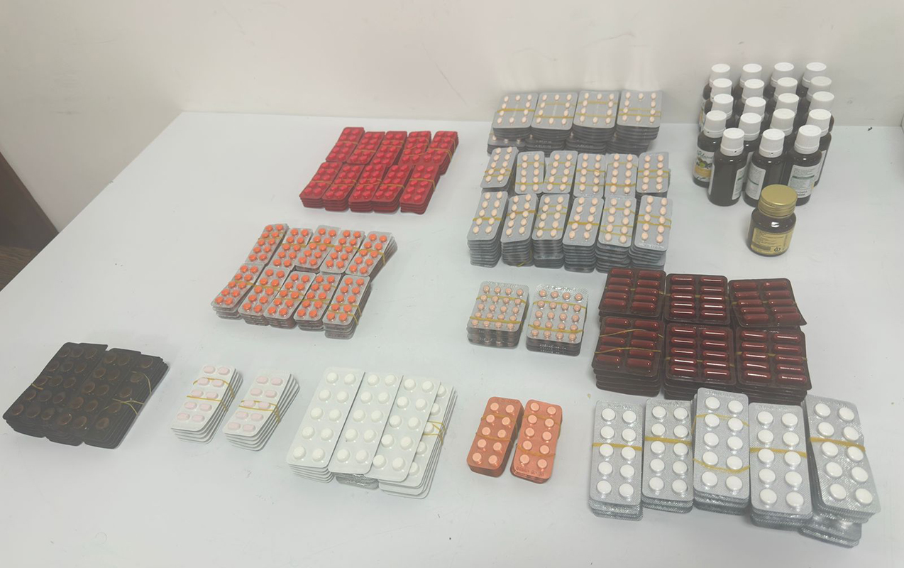 Təbrizdən Bakıya gətirilən minlərlə psixotrop tərkibli dərman gömrükdə ələ keçdi - Fotolar