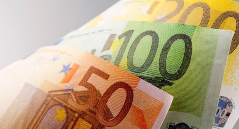 Bu ölkənin məşhur klubu hücumçusunu satmaq üçün “Qarabağ”dan 5 milyon avro istədi