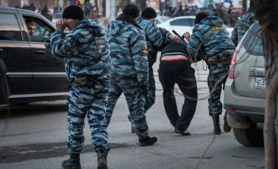 MOSKVADA OMON MƏSCİDƏ BASQIN EDİB