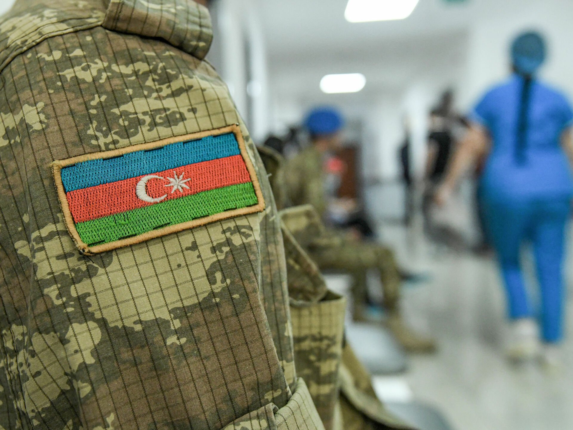 Laçında hərbçimiz minaya düşdü