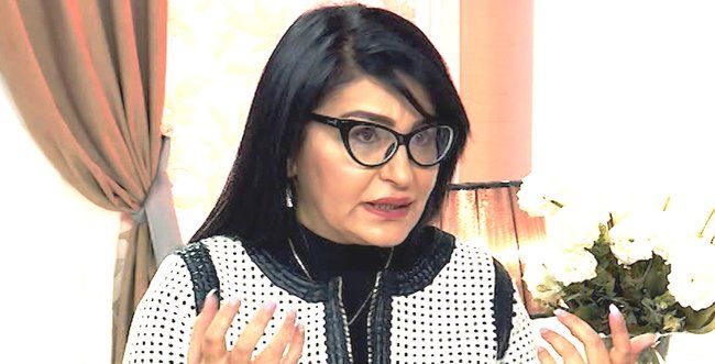 Meyxanaçı sevgilisinin müdafiəsinə qalxdı: 