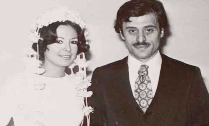 54 ildir bir yastığa baş qoyurlar