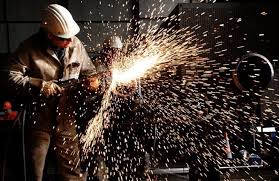 Əmək şəraiti ağır olan işçilər erkən pensiya hüququ qazana bilər