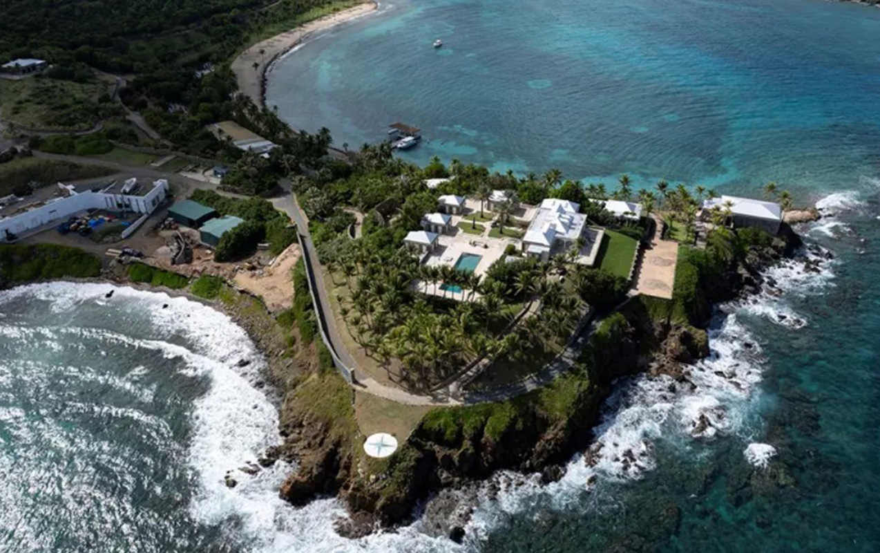 Epşteynin kabus adasından ilk - Fotolar