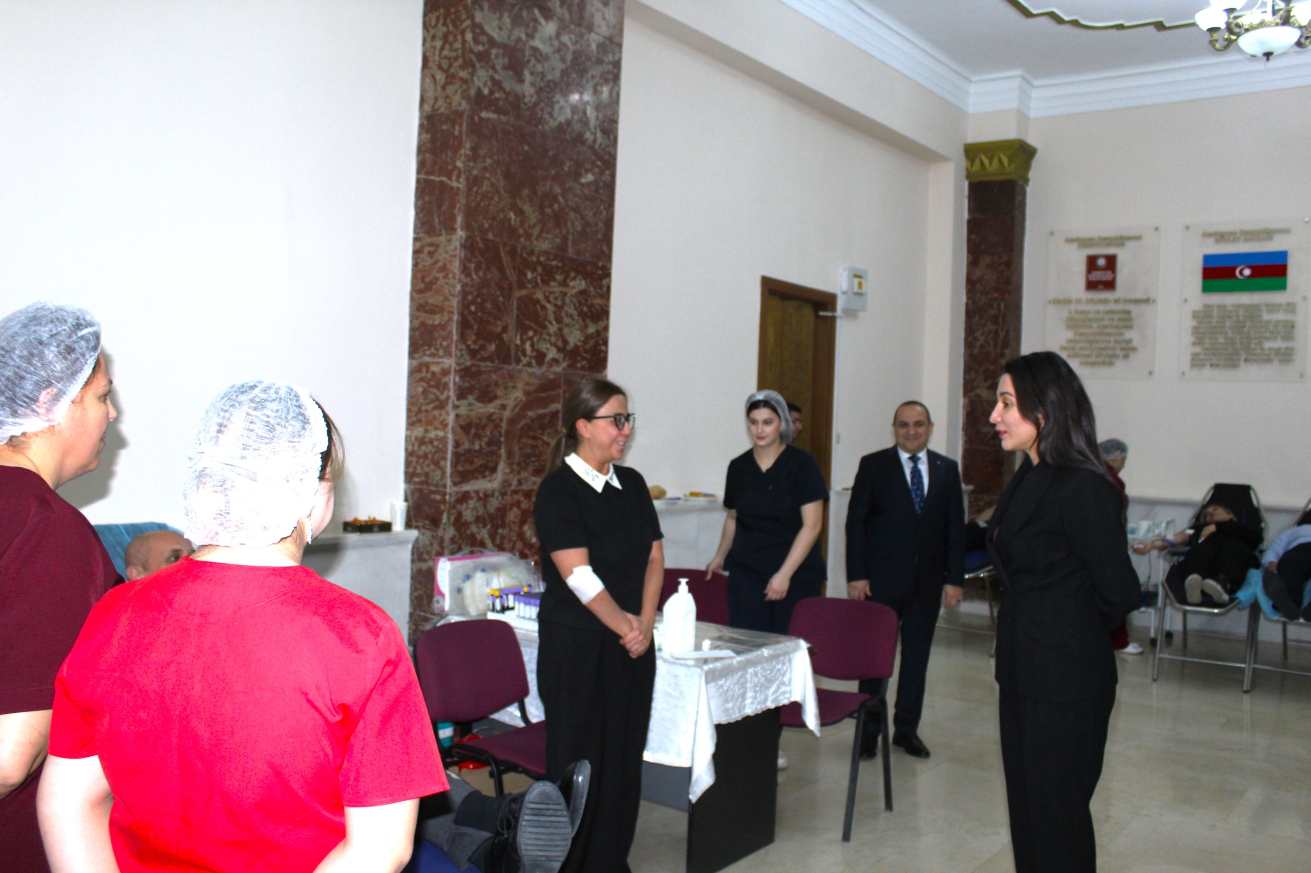 Ombudsman sağlamlığı və yaşı qan vermək üçün uyğun olan hər bir insanı aksiyada fəal iştirak etməyə çağırıb