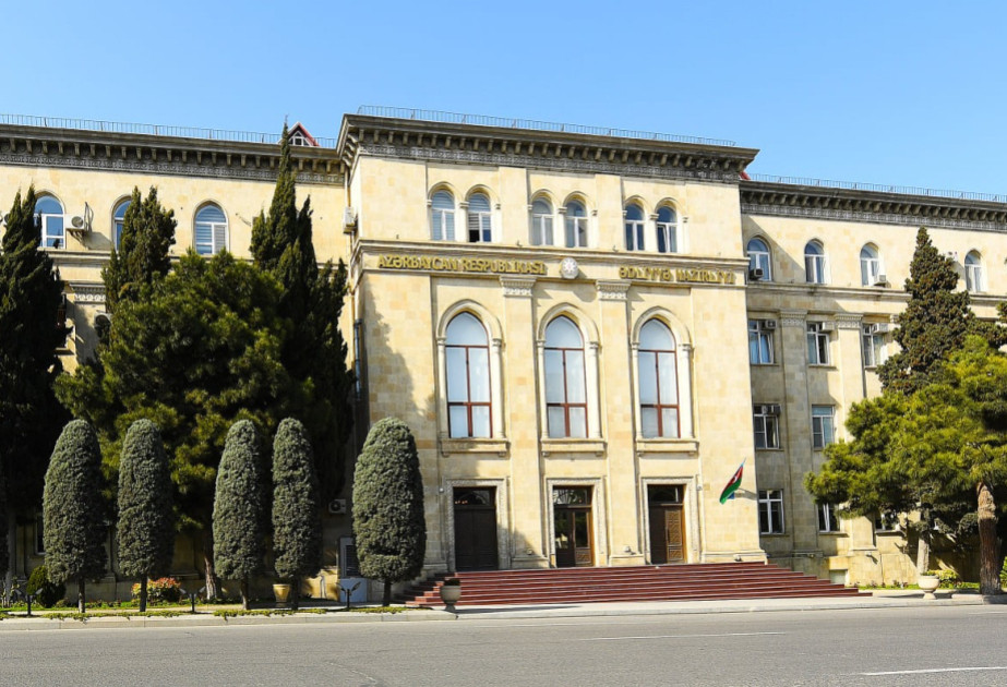 Ədliyyə Nazirliyində mühüm vəzifələr  boş qalıb — Təyinatları gecikdirən SƏBƏBLƏR  NƏDİR?  