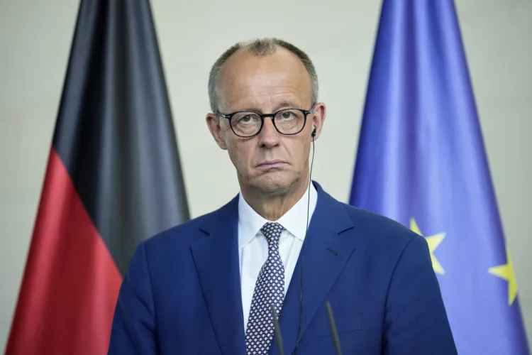 Almaniya Ukraynanın təhlükəsizlik zəmanətçiləri arasında olmalıdır - Merz