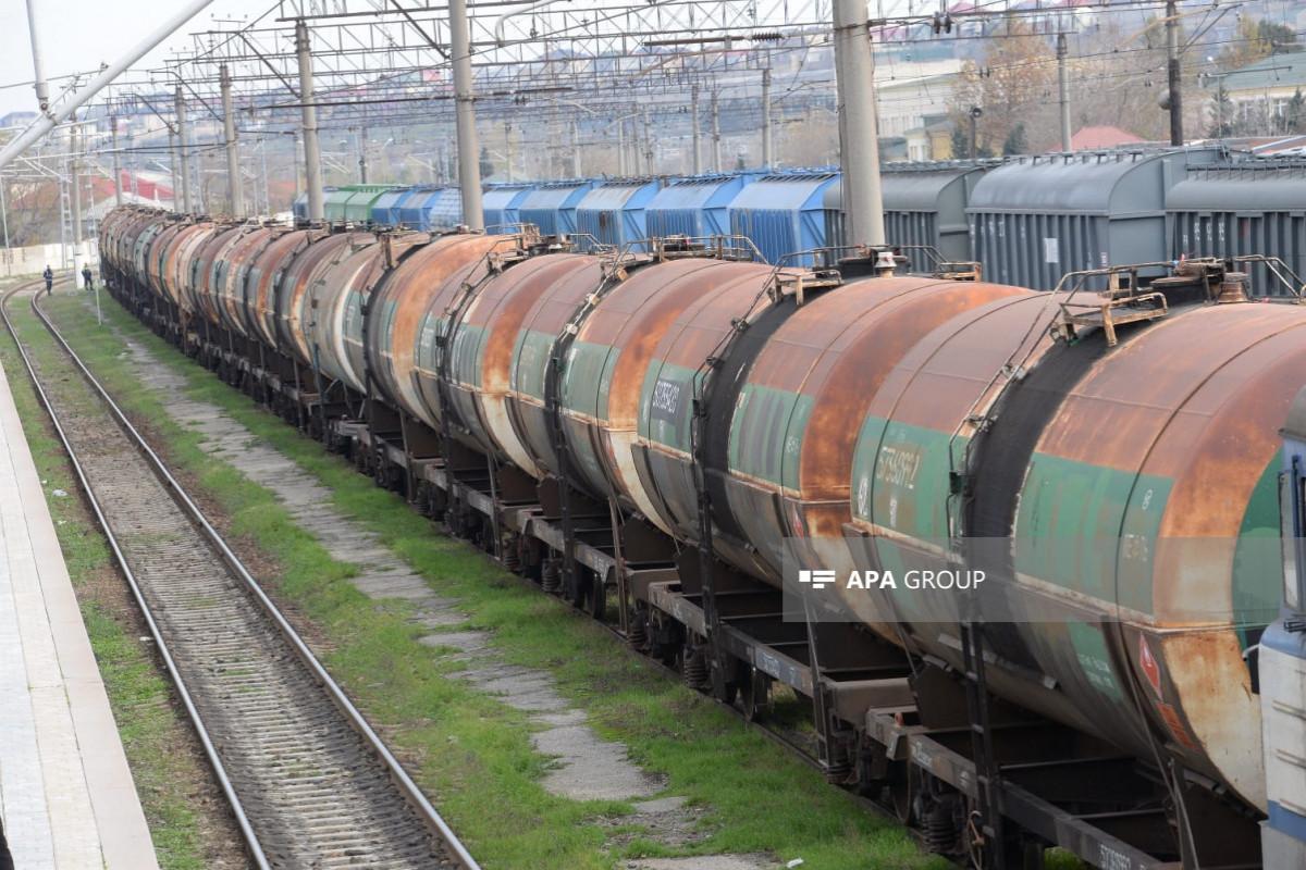 Azərbaycandan yola salınan neft məhsullarının ilk partiyası Ermənistana çatıb