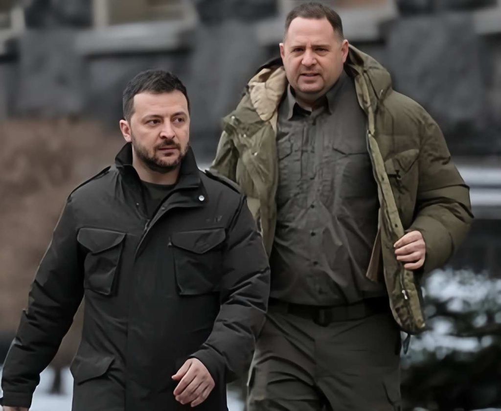 NABU Zelenskinin yaxın ətrafına  zərbə endirməyə hazırdır