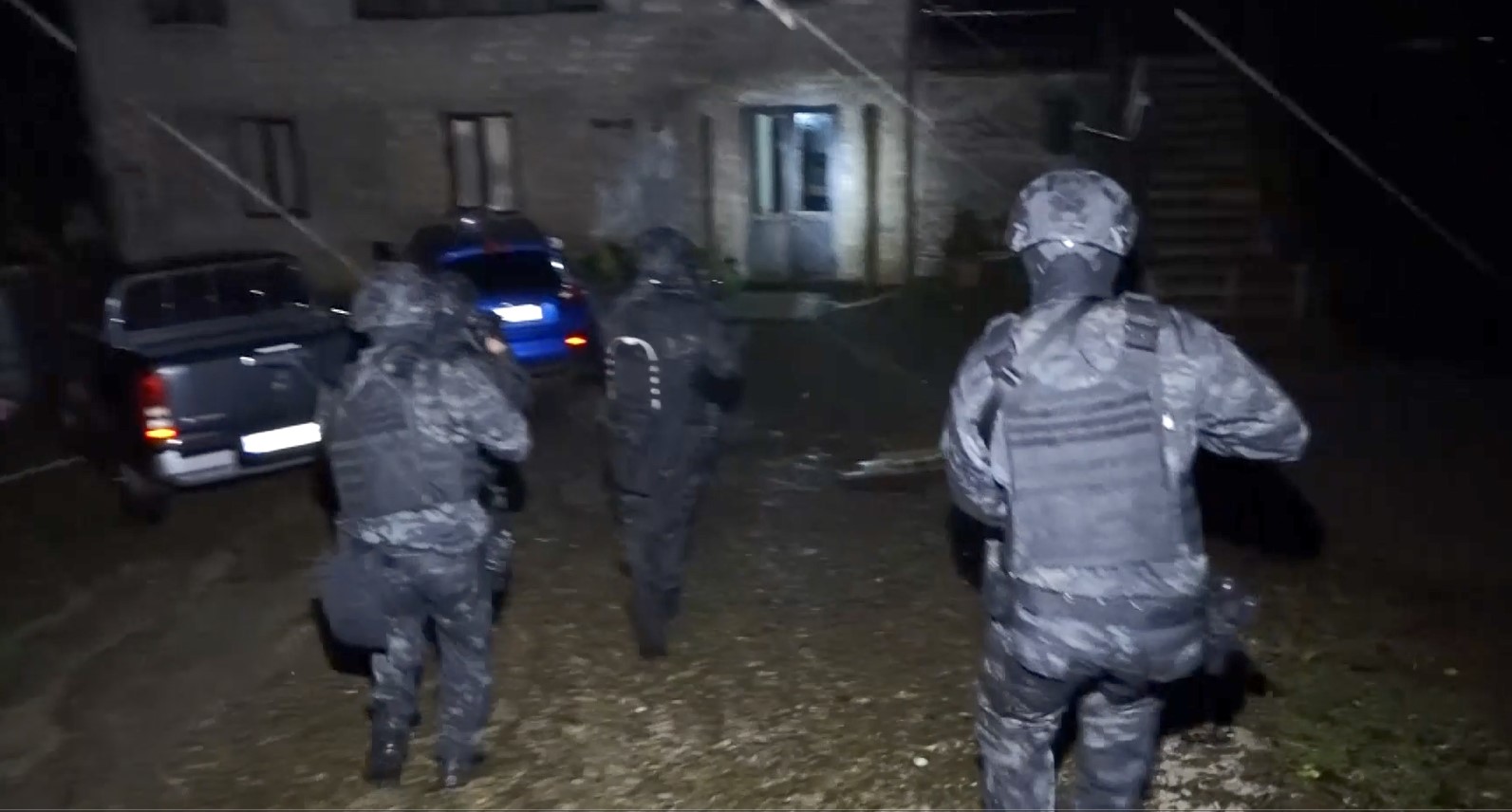 Marneuli və Bolnisidən cinayətkar aləmlə əlaqəsi olan 10 nəfər həbs edilib