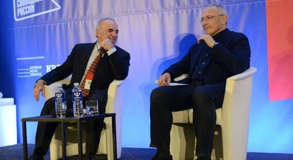 KASPAROV, XODORKOVSKİ VƏ DİGƏRLƏRİ... – Kreml onları “dövlət çevrilişinə cəhddə” ittiham etdi