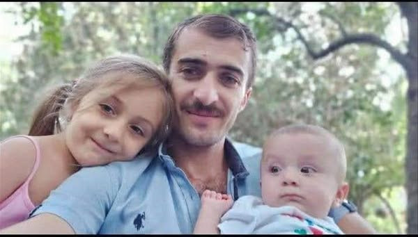 Şəhid ata qızları ilə...5 ilin FOTOSU 