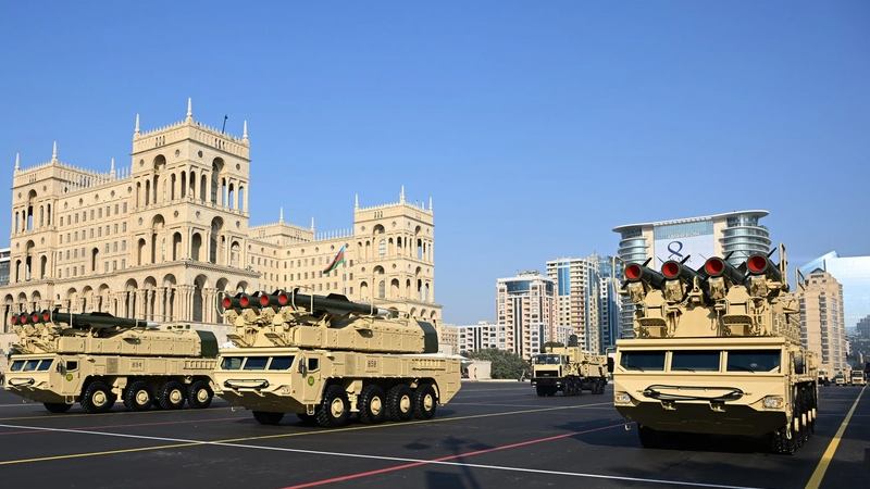 Paradda nümayiş etdirilən Azərbaycan Ordusunun arsenalındakı müasir texnika (SİYAHI)