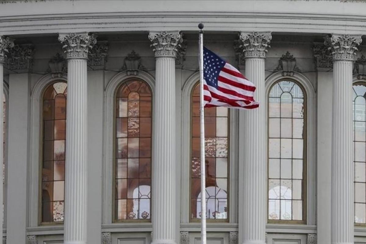 Ukrayna Macarıstana neft nəql edən kəməri yenə vurub