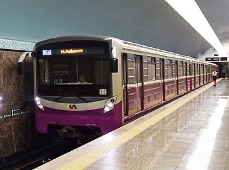 Metro işçiləri maaş artımlarının ödənildiyi ilə bağlı məlumatı TƏKZİB ETDİLƏR: 