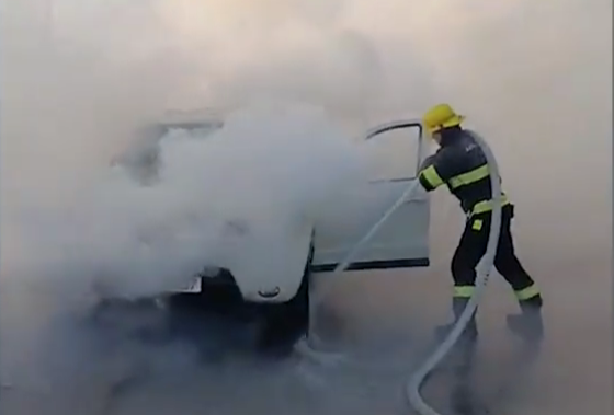 Salyanda maşın yandı - Video
