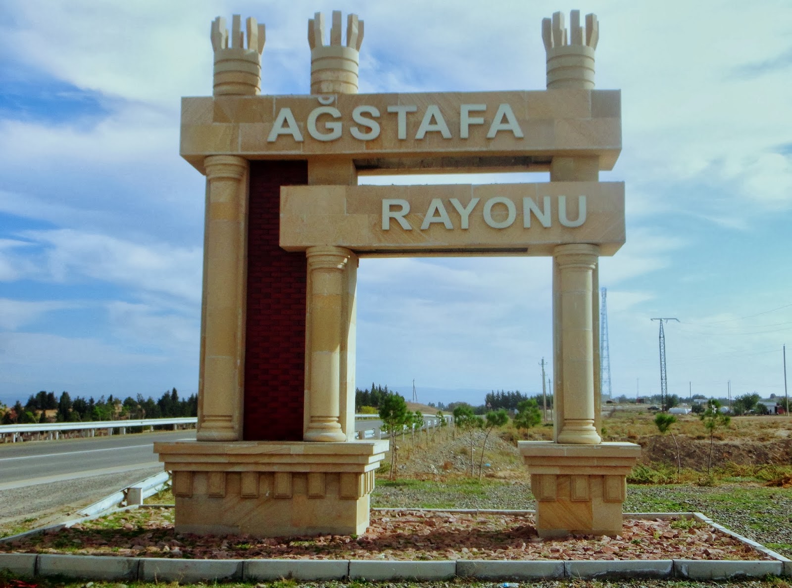 Ağstafadakı elektron tərəzi yükü artıq göstərir, sürücülər külli miqdarda cərimələnir... - RƏSMİ QURUMLARA MÜRACİƏT