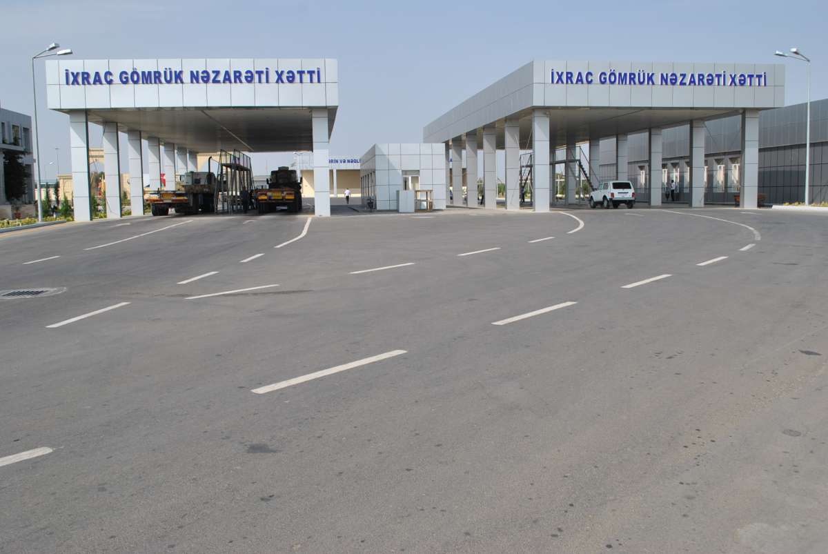 Biləsuvar gömrüyündə şok maxinasiyalar - ŞİKAYƏT